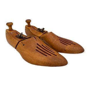 R.H. Macy & Co. New York Antique Mid-Century Wooden Shoetree